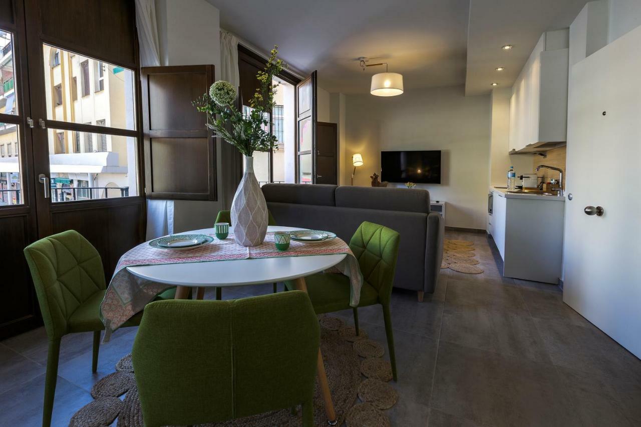 Apartamentos El Marques Málaga Buitenkant foto